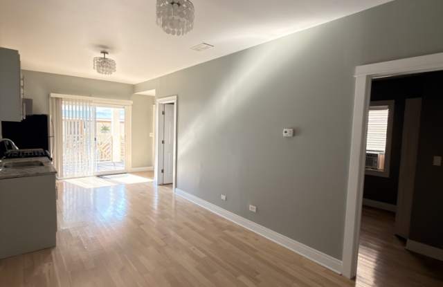 3306 North Drake Avenue Gallery 2