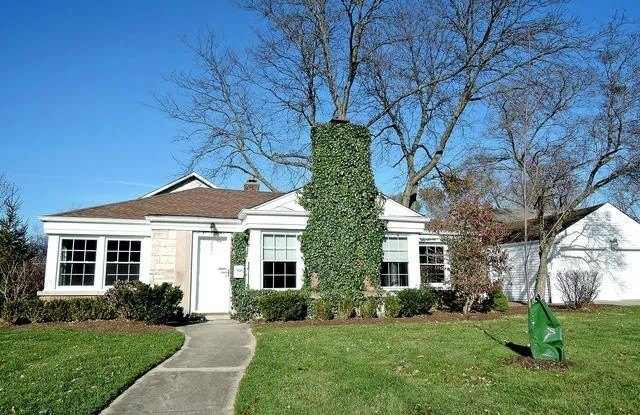 203 E Oak Avenue photos photos