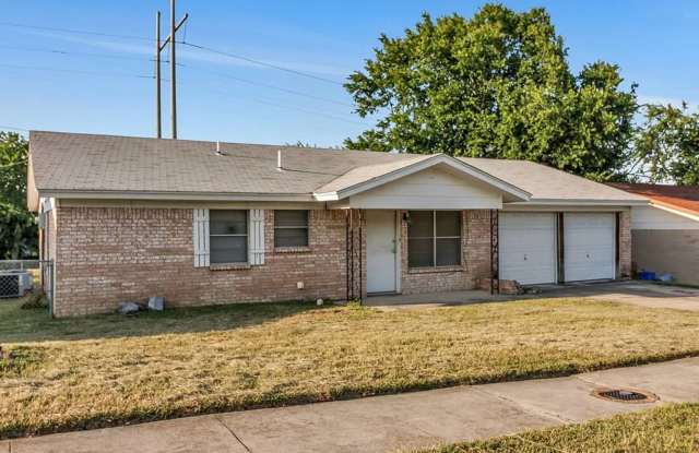 COMING SOON! Spacious 3BR/2BA Home in Copperas Cove — 2-Car Garage & Fenced Yard photos photos