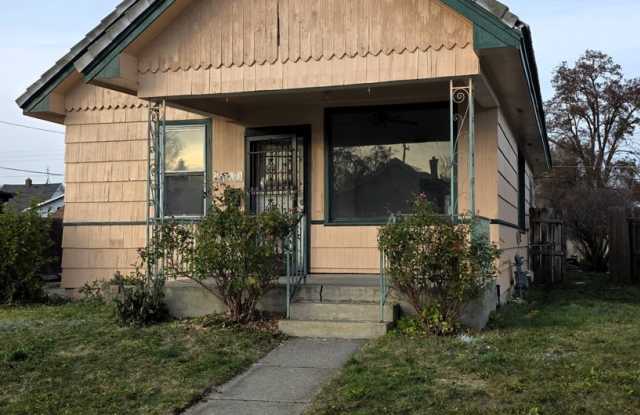 3 BR/2 BA North Spokane Home - 2417 East Sanson Avenue, Spokane, WA 99217