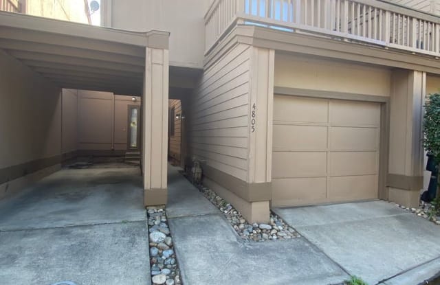 4805 West Iris Ave - 4805 West Iris Avenue, Visalia, CA 93277