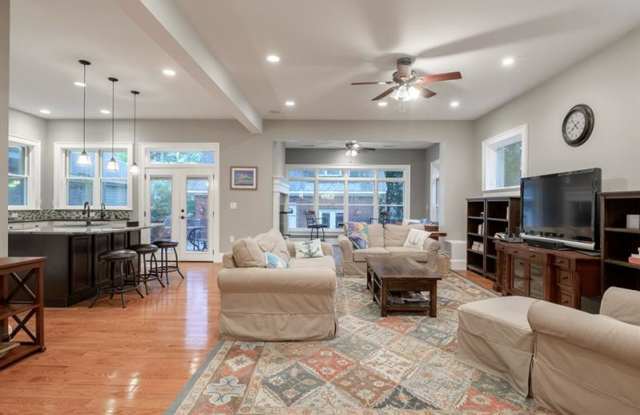 382 Peachtree Avenue NE Gallery 2