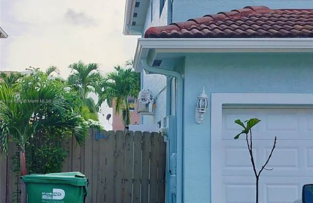 14552 SW 158th Ct - 14552 Southwest 158th Court, Country Walk, FL 33196