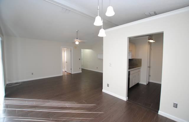 5685 Marathon Pkwy Gallery 4