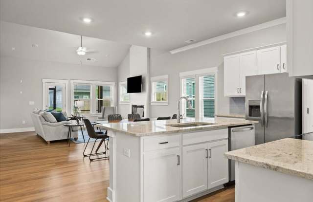 2093 Firelight Way Gallery 4