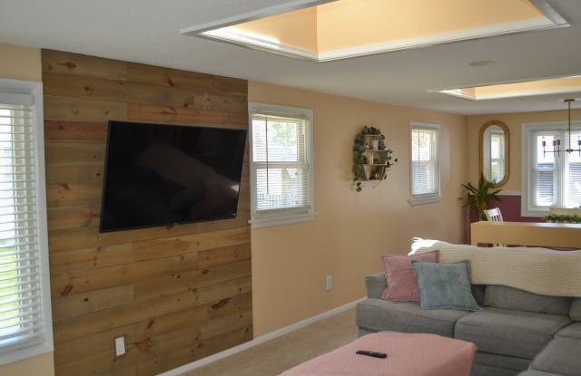 1402 Kenwood Avenue photos photos