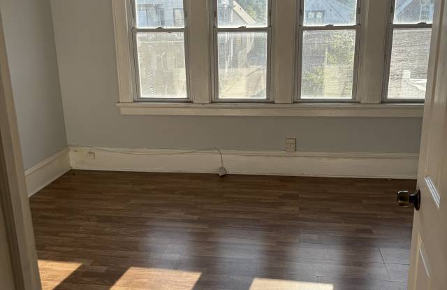 3352 N Richards St photos photos