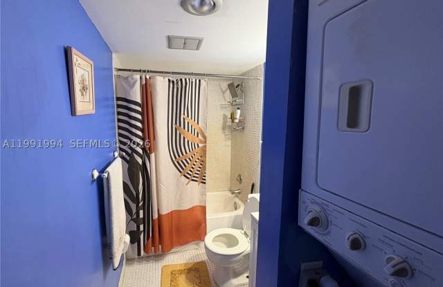 4152 Inverrary Dr Gallery 4