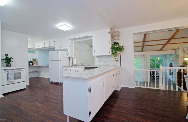 1938 BIGGERS RD - 1938 Biggers Road, Jacksonville, FL 32216