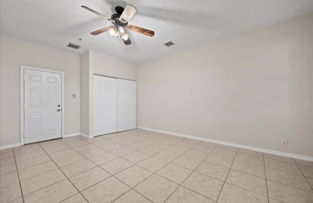 335 E Thatch Palm Circle Gallery 4