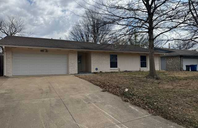 4 bed / 2 bath home in Jenks School District photos photos 4 bed / 2 bath home in Jenks School District photos photos