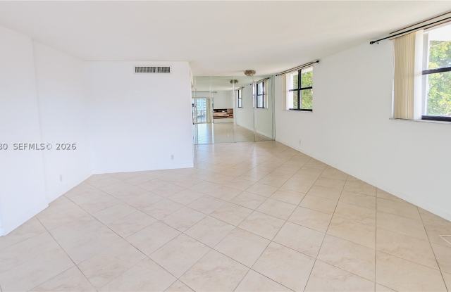 1900 Diana Dr Gallery 4