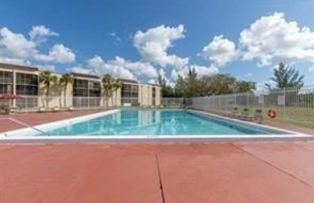 3252 Foxcroft Rd photos photos