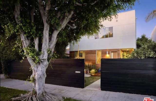 3012 Yale Ave photos photos