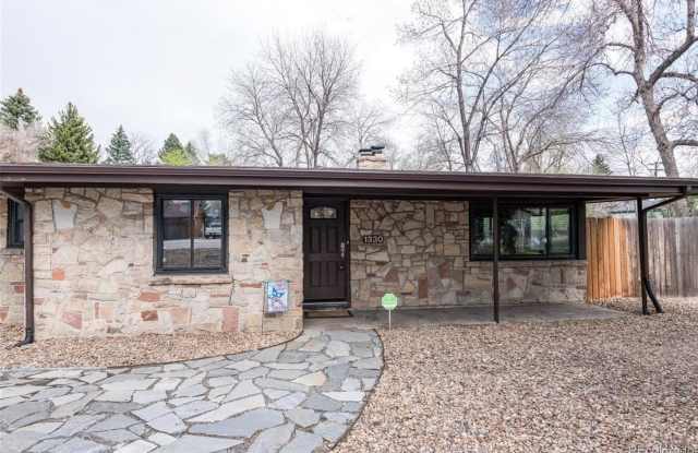 Charming 4BR House in Lakewood photos photos
