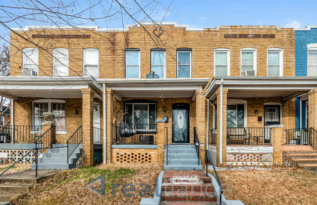 2302 E St NE photos photos