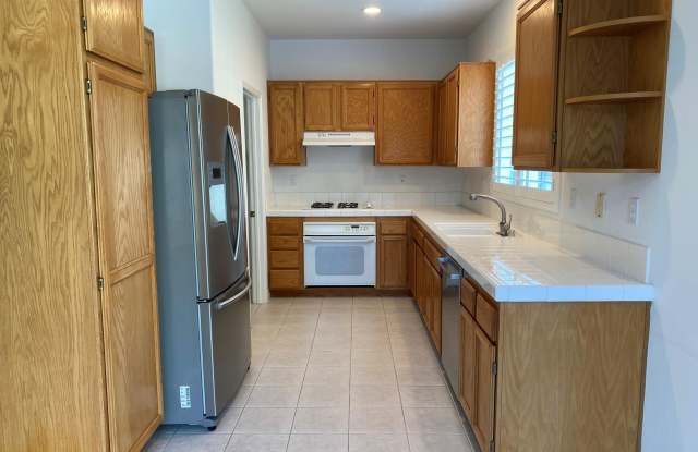 30805 Genova Court Gallery 3