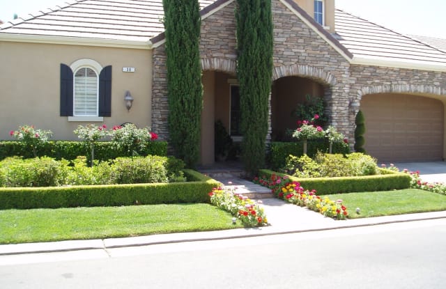 36 W. Prescott Ave - 36 W Prescott Ave, Clovis, CA 93619