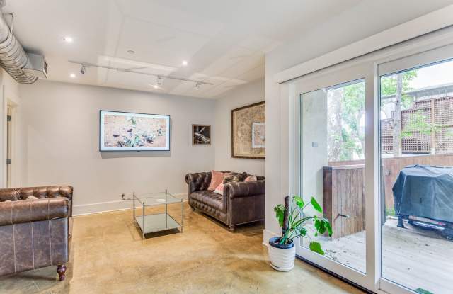 FURNISHED LUXURY ALAMO HEIGHTS 4-BEDROOM Gallery 4