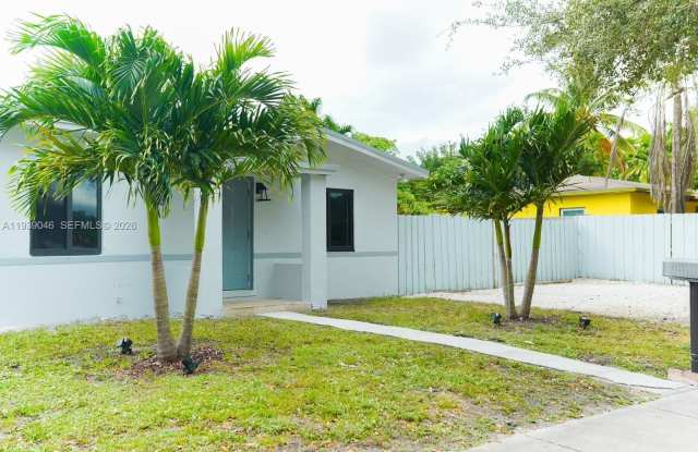13890 NW 5th Ave - 13890 Northwest 5th Avenue, North Miami, FL 33168