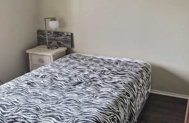31488 Hallwood Court Gallery 2