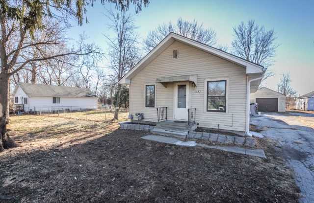 Move in Special - 2 bedroom 1 bath home Gallery 3