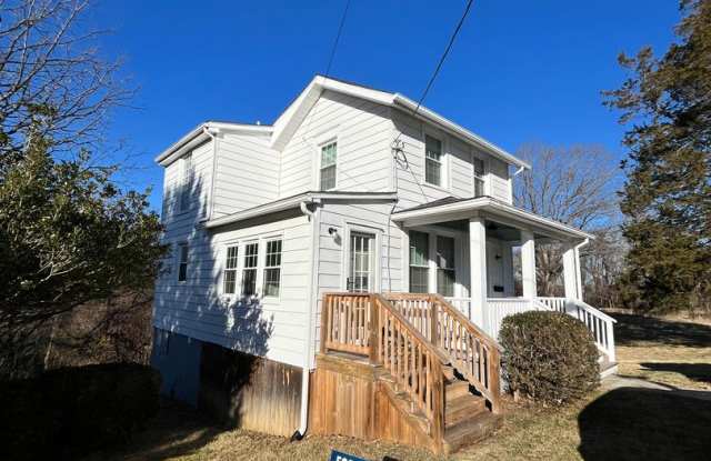 Beautifully renovated home in the desired Rivermont area! photos photos