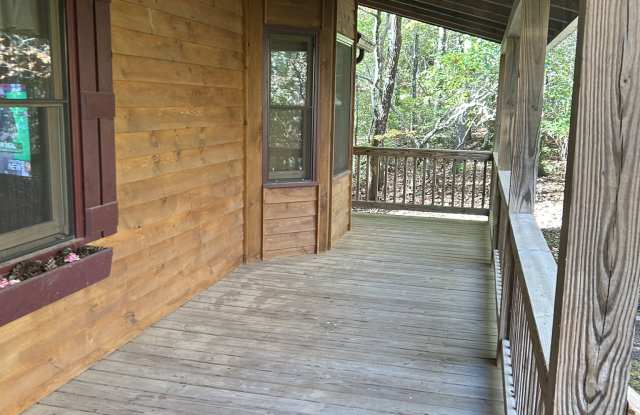 233 Wildwind Lane Gallery 3