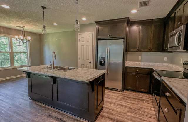 1206 Lynn Terrace Gallery 3