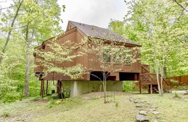 5344 Sleepy Hollow Drive photos photos