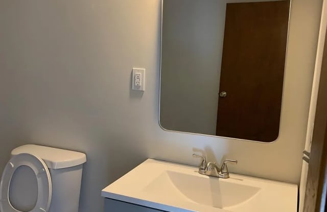 389 Richmond Ave # 1 photos photos