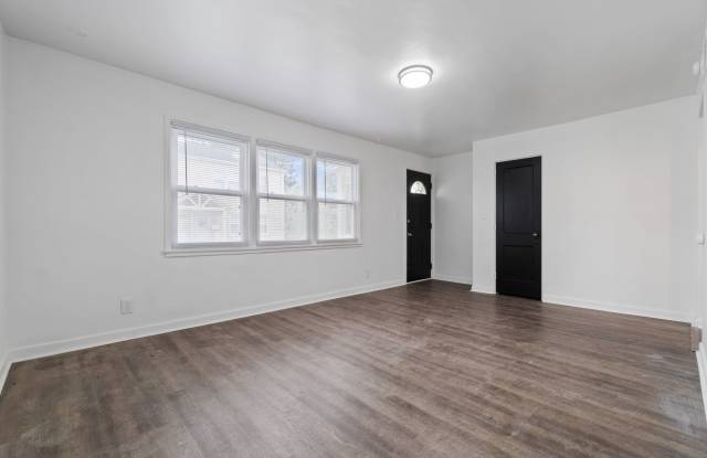 3 Bedroom Townhouse in Midland, PA!! Apply now!! Gallery 4