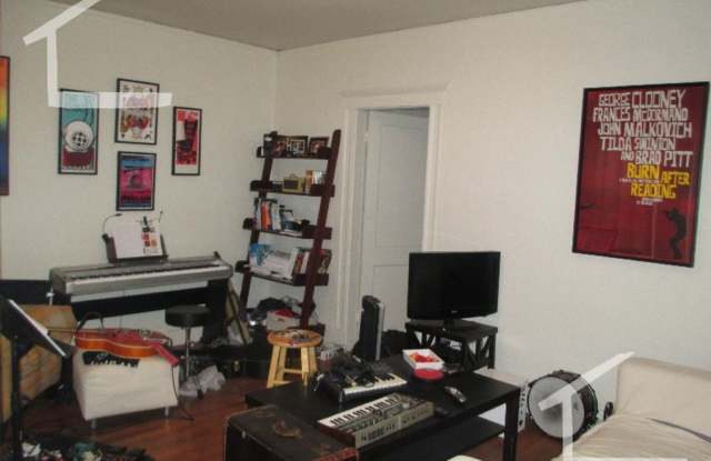 Spacious Fenway Apartment Available 9/1/26 Gallery 3