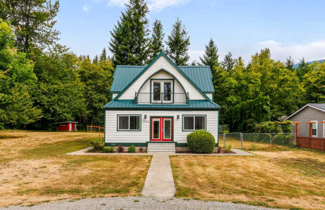 Peaceful Ravensdale 3 Bedroom plus Office Retreat | Updated Home with Enclosed Porch Gallery 3