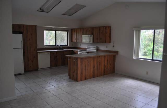 127 PERSIMMON Drive Gallery 3