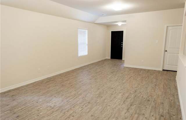 1709 Oriole Drive Gallery 3