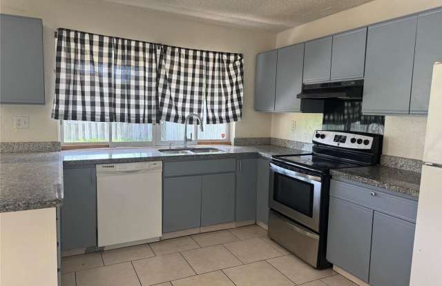 9651 Sunset Strip, Sunrise, FL 33322 photos photos