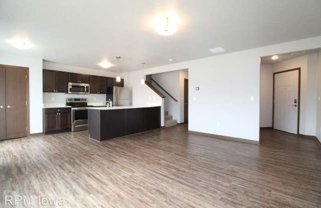 4023 NW Cedarwood Lane Gallery 3