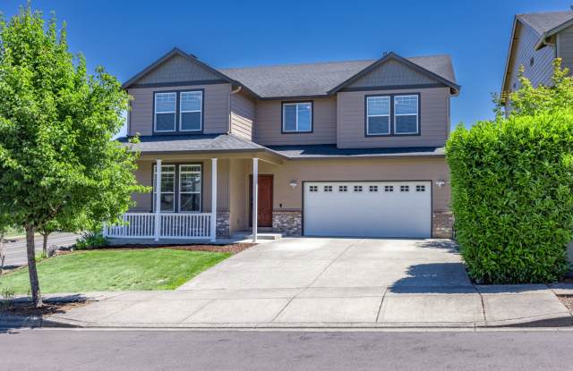 Home for rent in fast growing Ridgefield, WA - 4 bedr + Bonus Room - 722 North 16th Court, Ridgefield, WA 98642