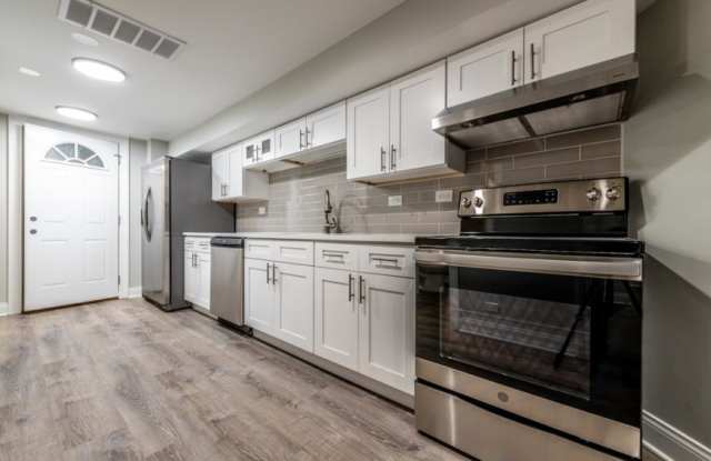 2249 W Taylor St photos photos