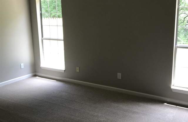 7005 Penbrook Dr Gallery 2