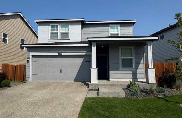 Modern 4-Bed Home for Rent photos photos