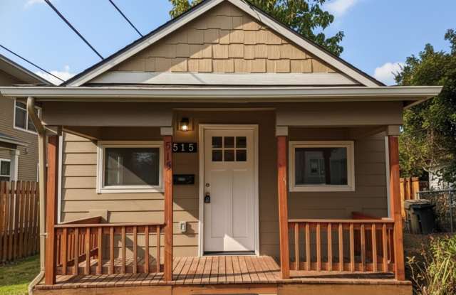 1 Bedroom House ~ Close to Campus ~ Small Pet Friendly - 515 Northwest Polk Avenue, Corvallis, OR 97330