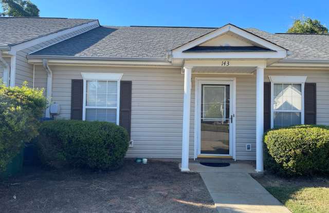 2 Bed, 2 Bath Townhouse Gallery 3