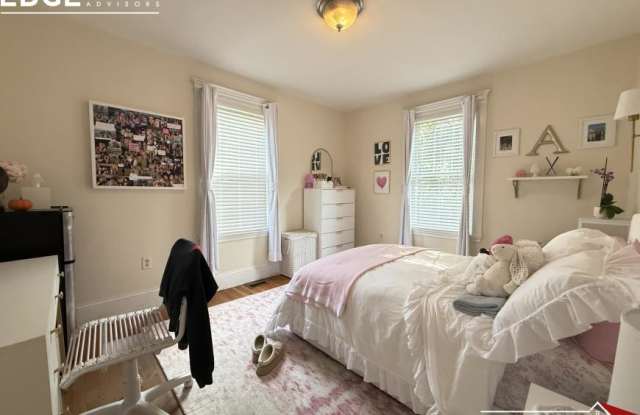 45 Radnor Rd. Gallery 4