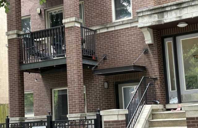 1226 S Blue Island Avenue photos photos