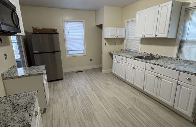 152 East Farm Street photos photos