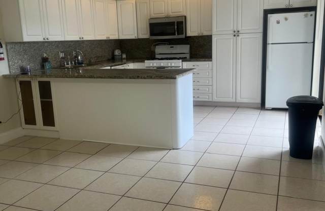 6322 Seven Springs Boulevard unit: B photos photos 6322 Seven Springs Boulevard unit: B photos photos