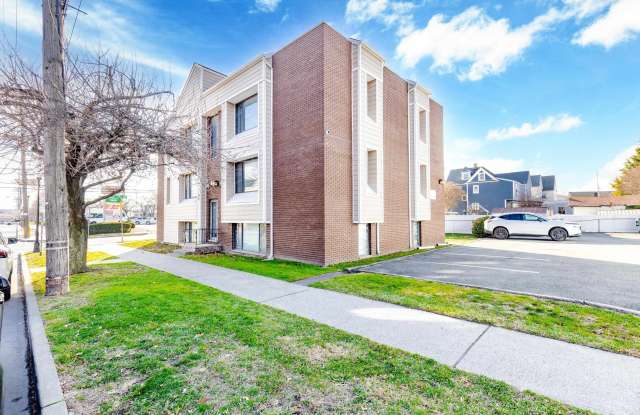 100 LAKEVIEW AVE 1A photos photos