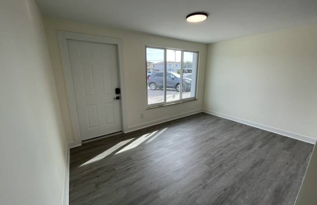 233 Cape Coral Parkway East photos photos